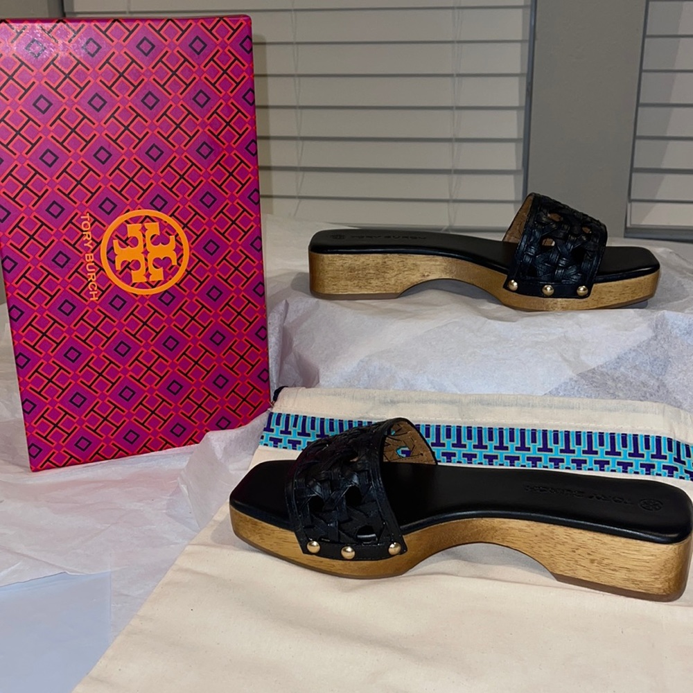 Tory Birch basket weave clog in Calf leather